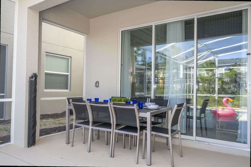 Family Canvas - Image 45