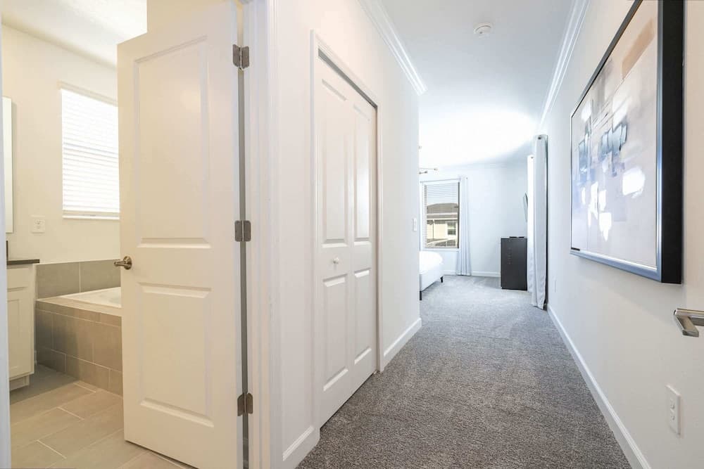 Family Canvas - Image 23