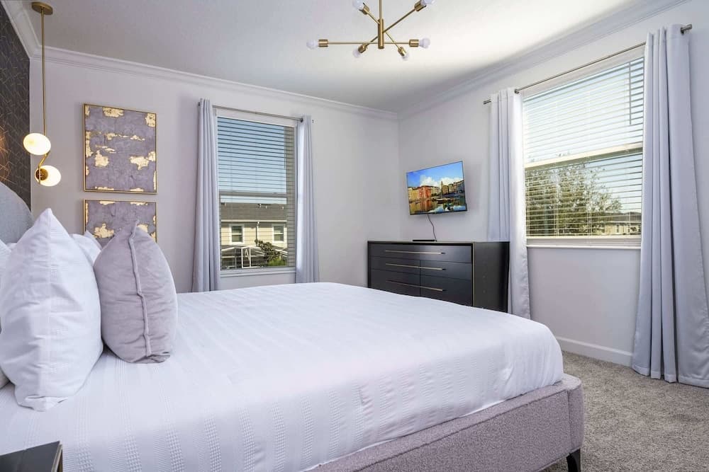 Family Canvas - Image 28