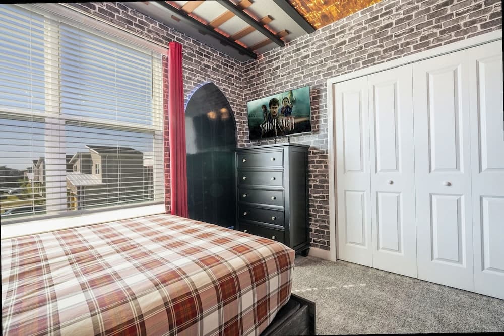 Family Canvas - Image 32