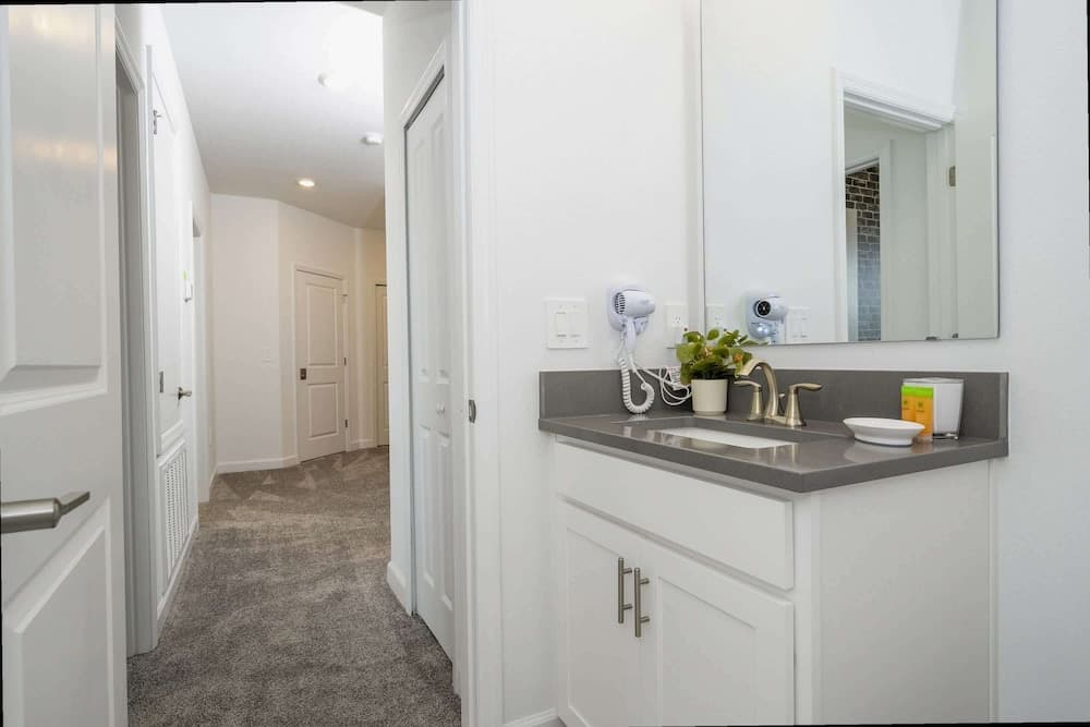 Family Canvas - Image 33