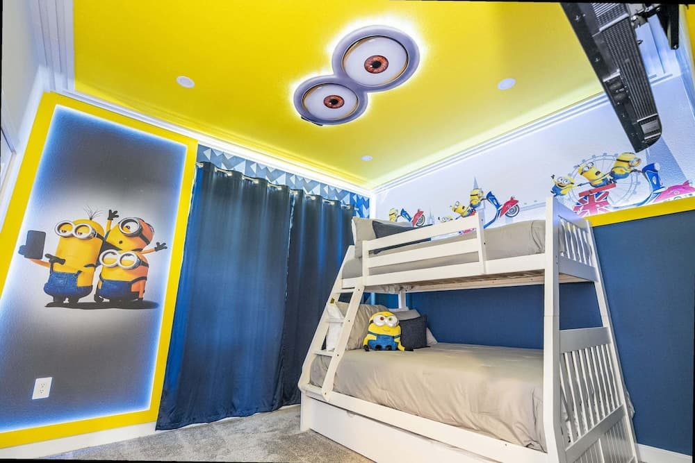 Family Canvas - Image 35