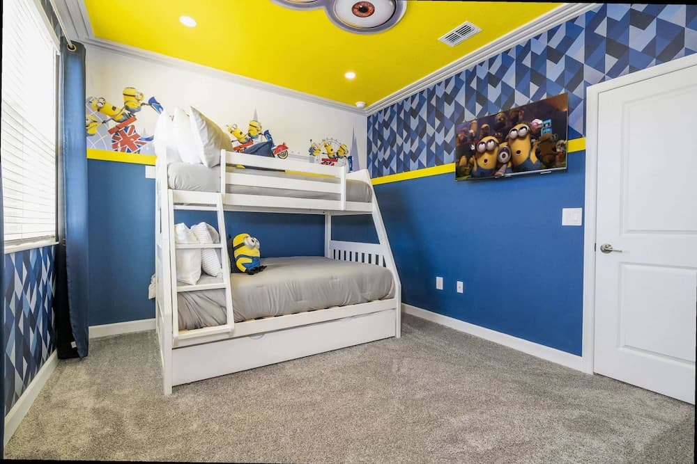 Family Canvas - Image 36