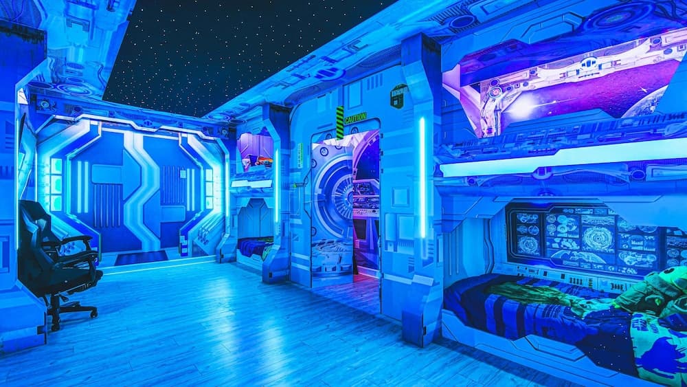 House of Hidden Worlds - Image 14