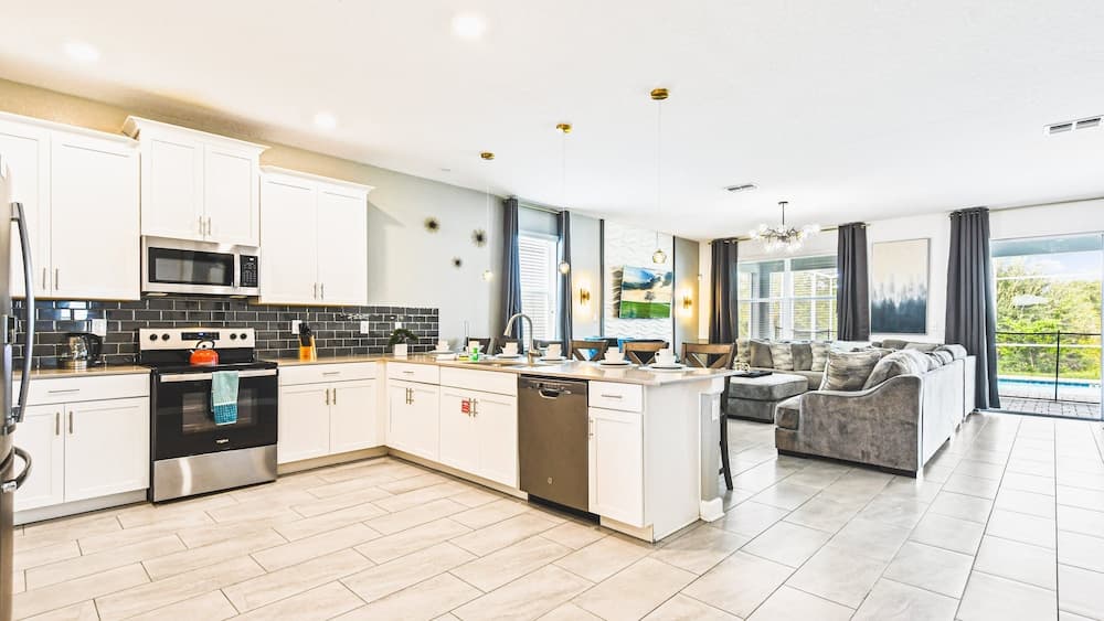 House of Hidden Worlds - Image 5