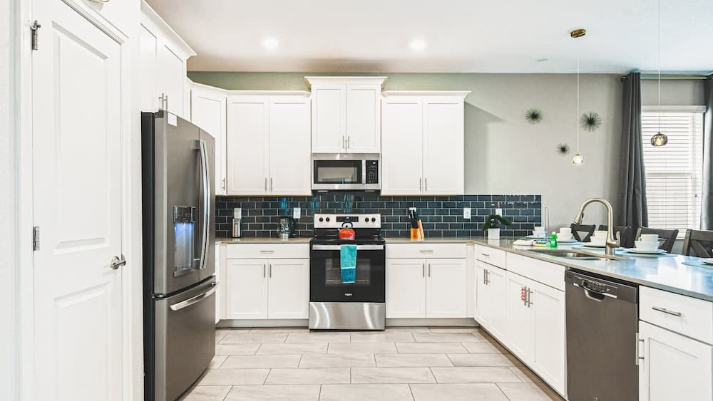 House of Hidden Worlds - Image 6