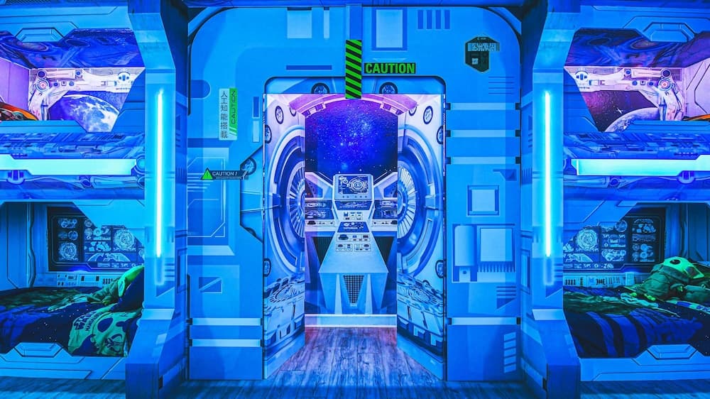 House of Hidden Worlds - Image 13