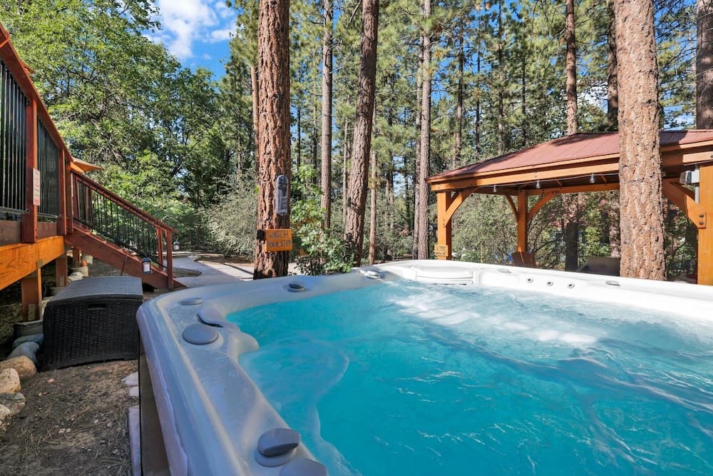 Three Bears Inn #2147 - Image 2