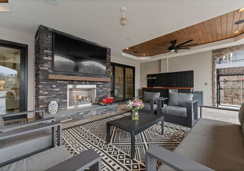 Lucent Sunset Retreat - Image 59