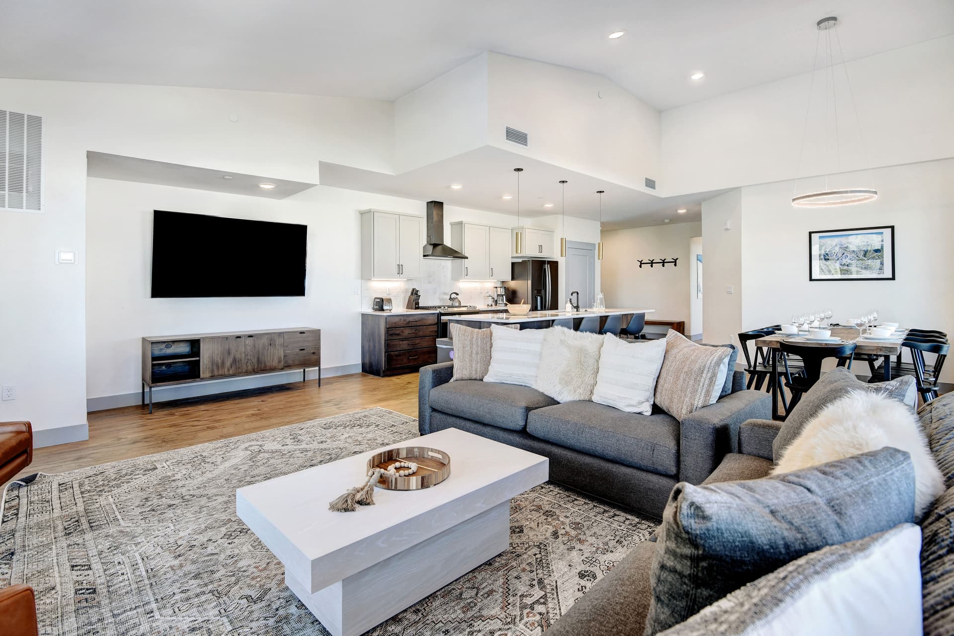 Timber Fox Condo #1402 - Image 4