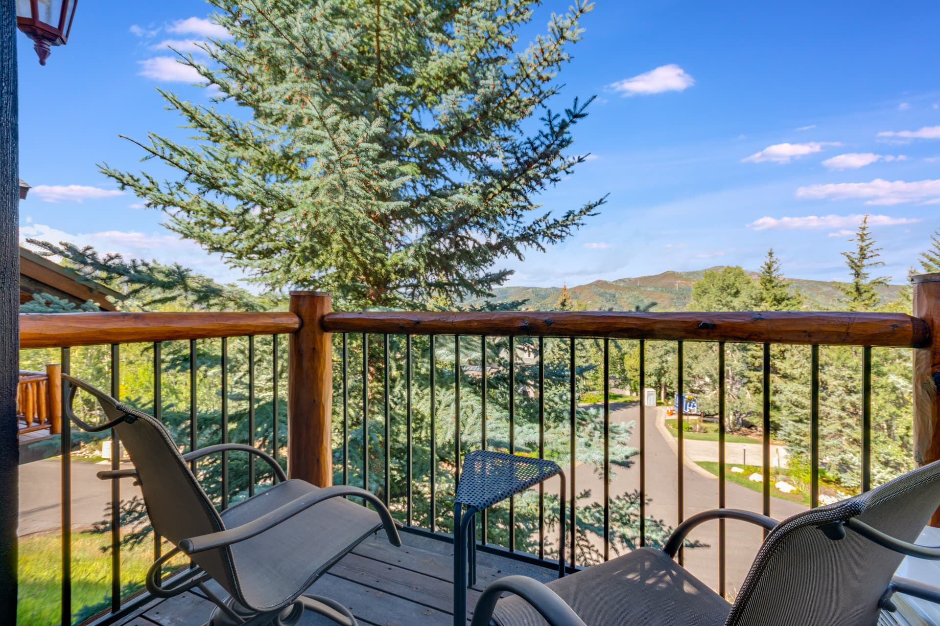 Timber Retreat - Image 2