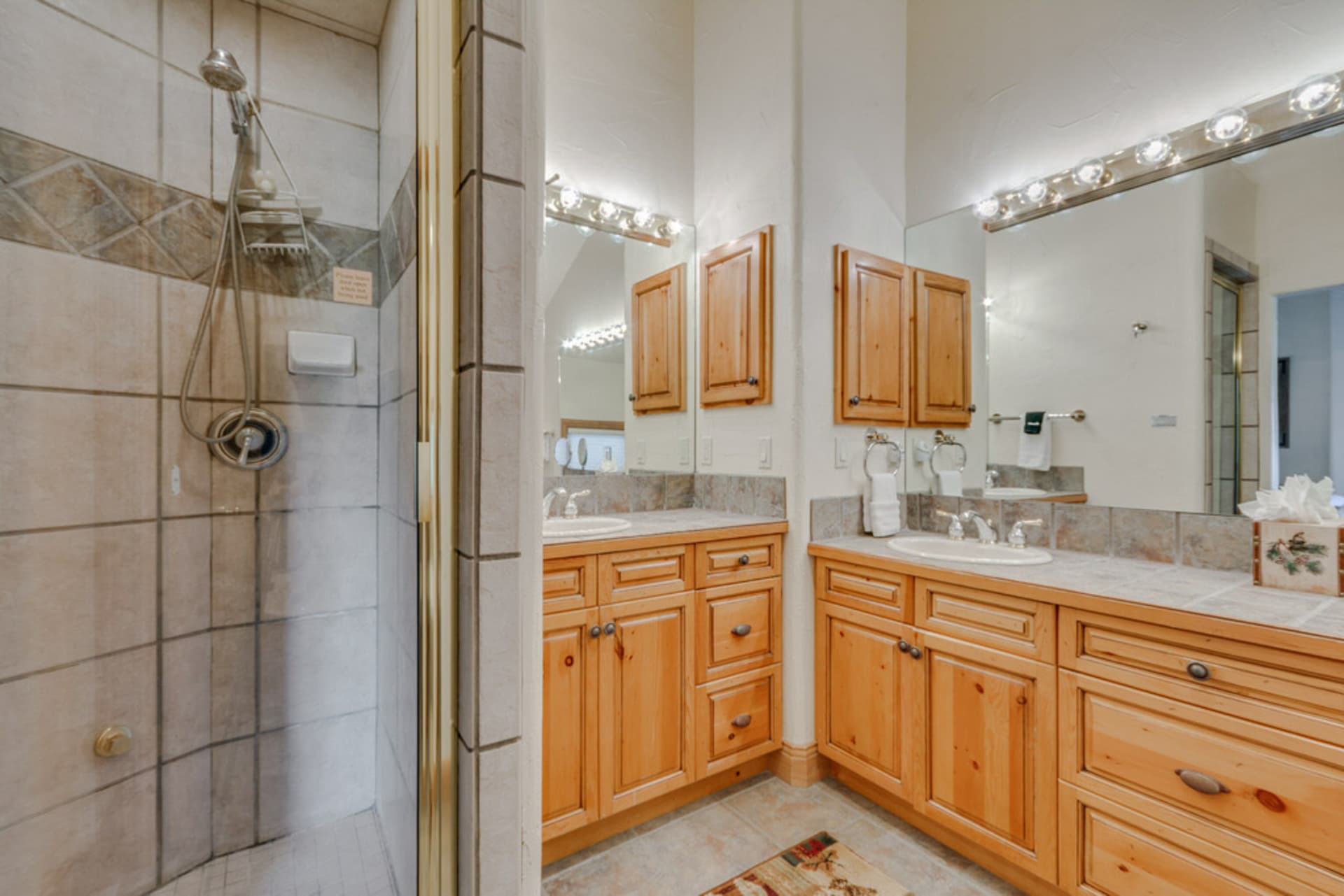 Timber Retreat - Image 16