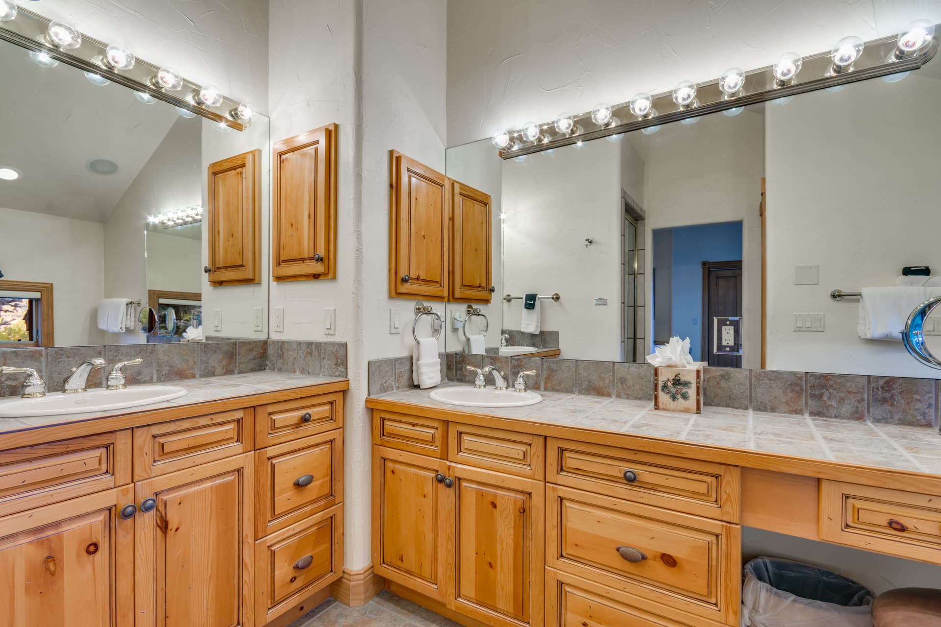 Timber Retreat - Image 17