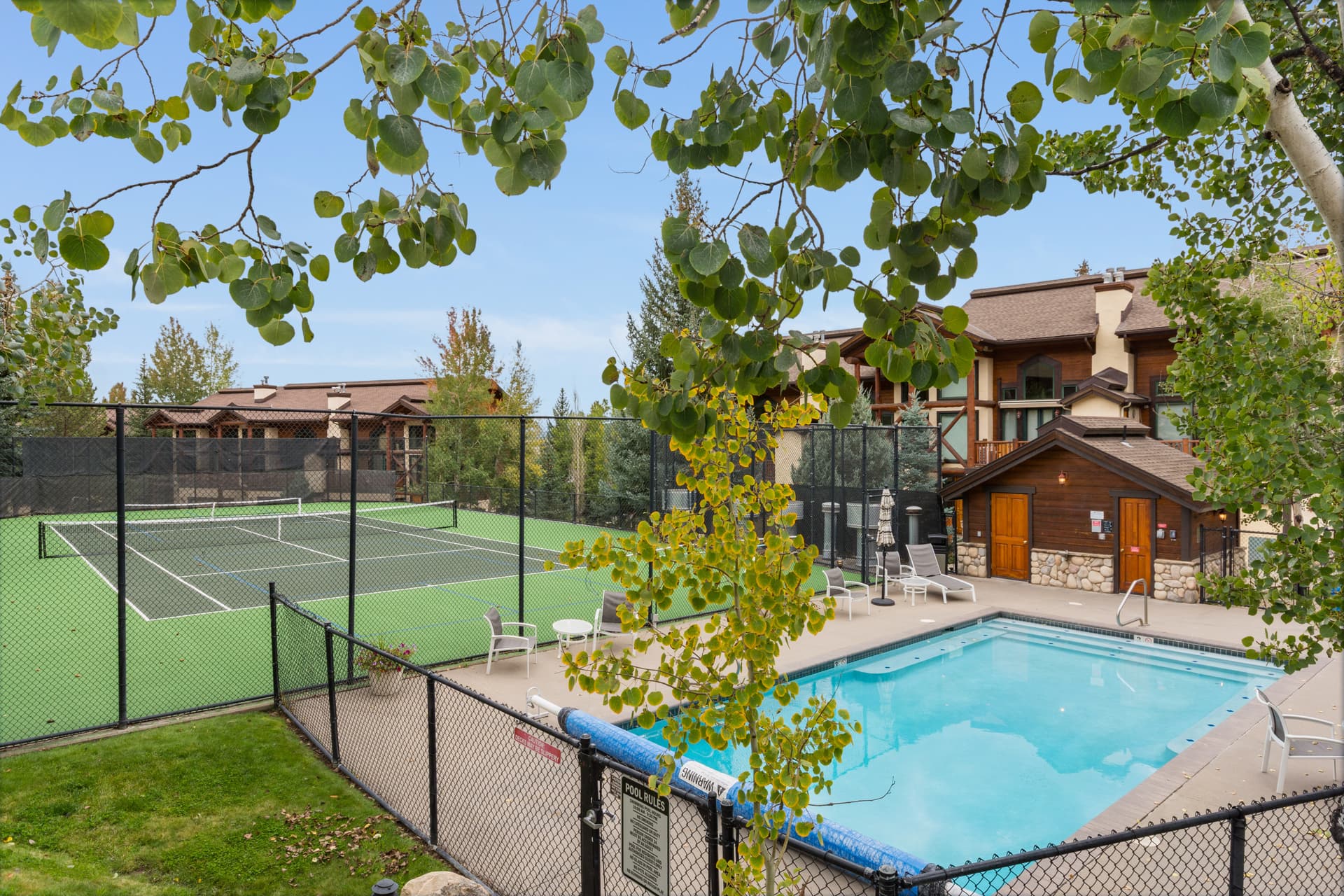 Timber Retreat - Image 40