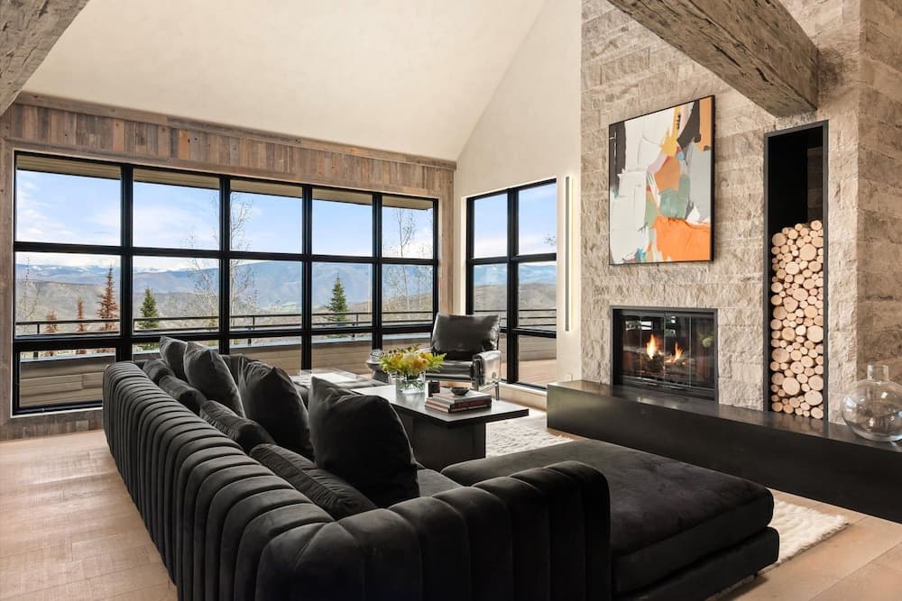 Timberline Lodge - Image 1