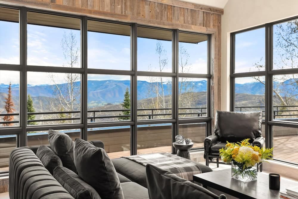 Timberline Lodge - Image 3