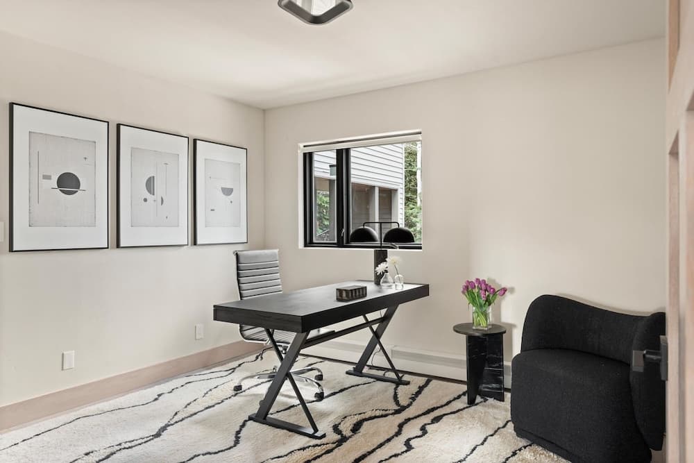 Timberline Lodge - Image 11