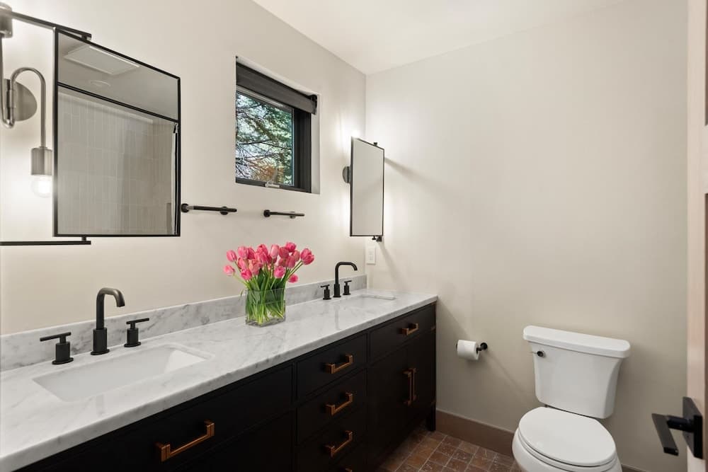 Timberline Lodge - Image 12