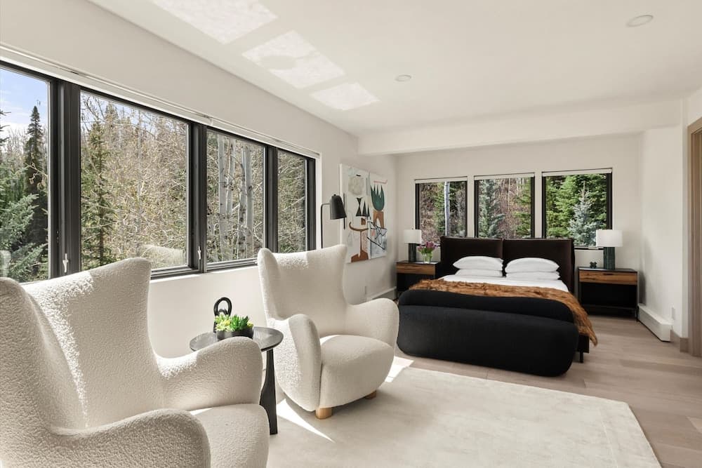 Timberline Lodge - Image 4