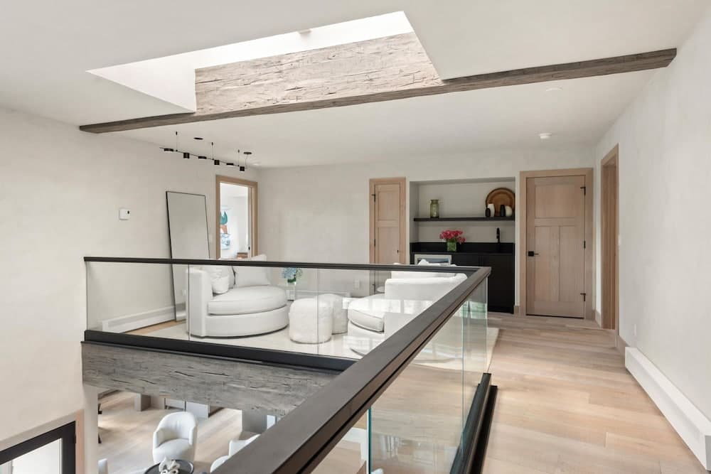 Timberline Lodge - Image 21