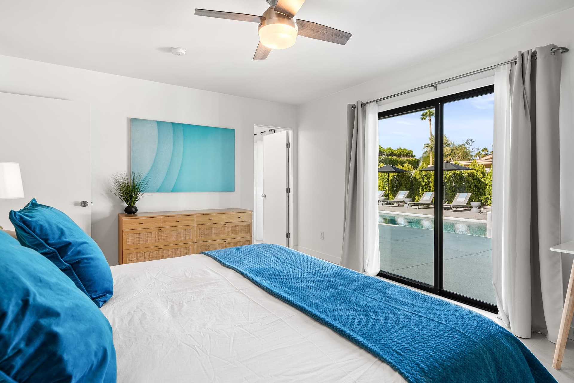 Tipsy Kitten Guest House - Image 21