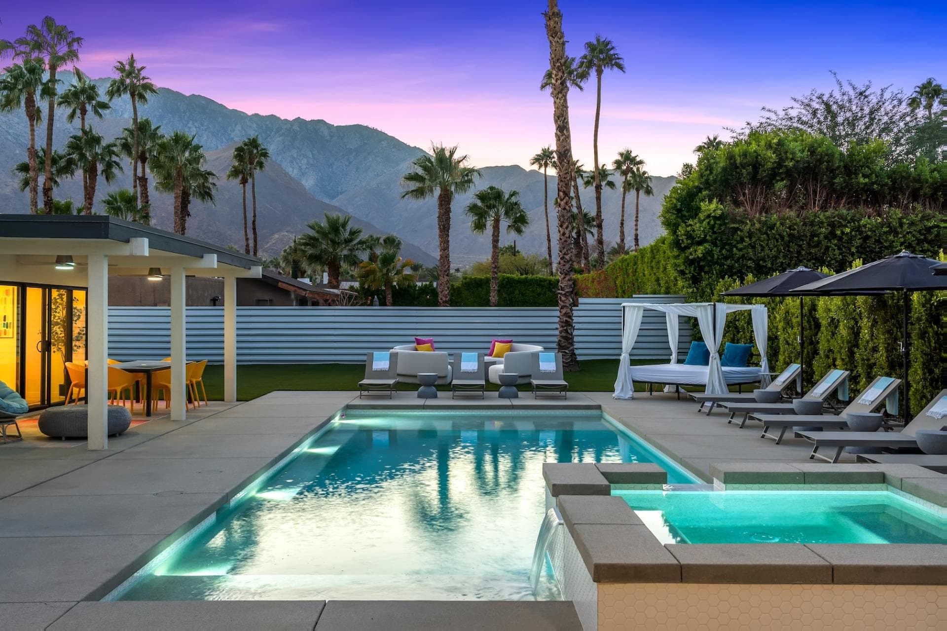 Tipsy Kitten Guest House - Image 31