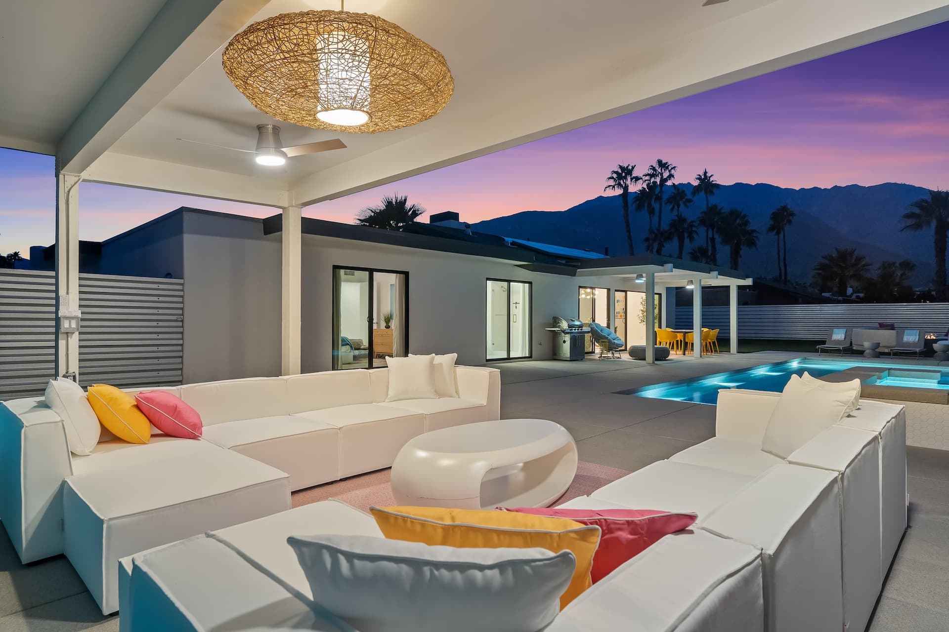 Tipsy Kitten Guest House - Image 42