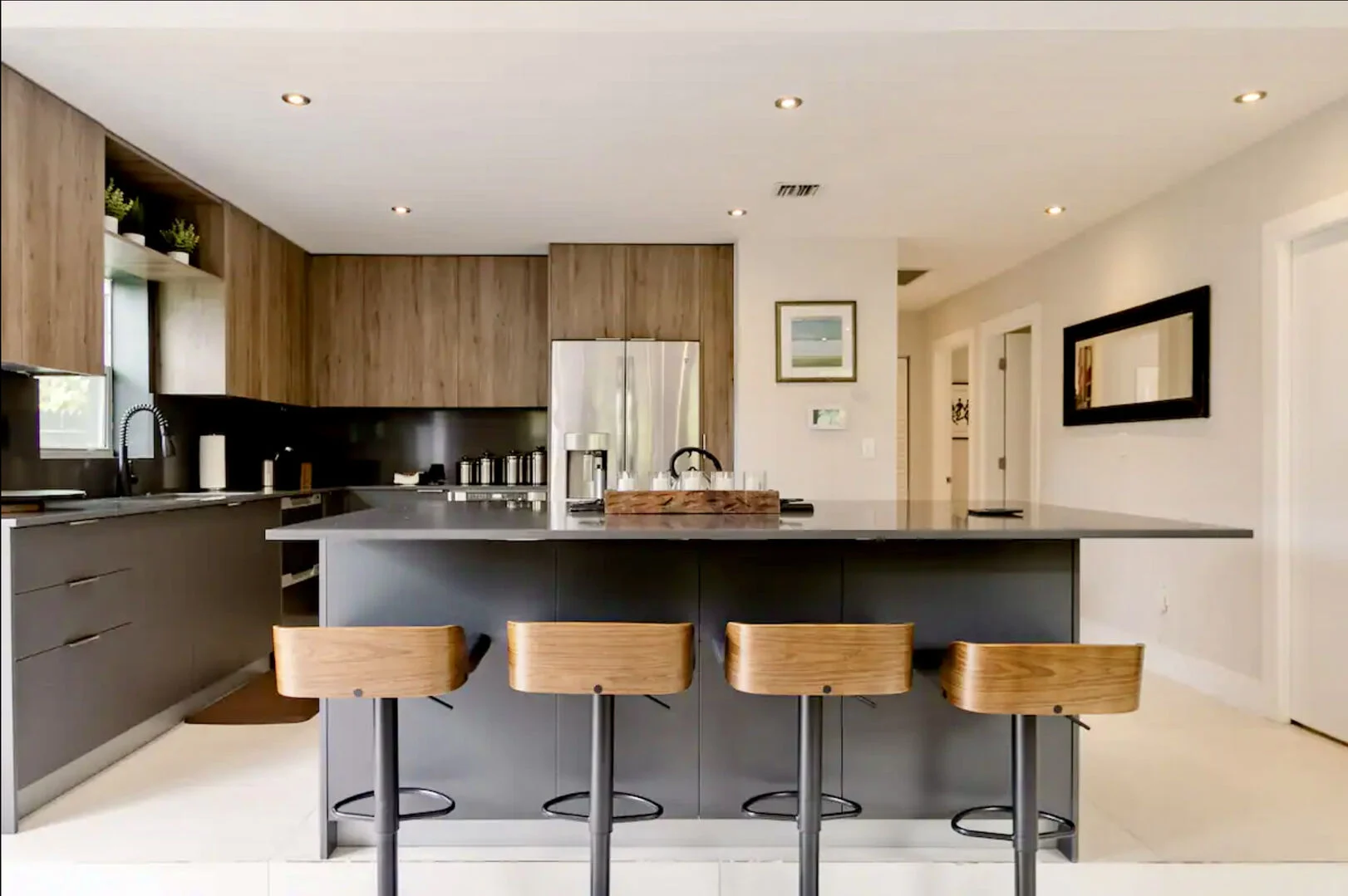 Tree House - Image 15