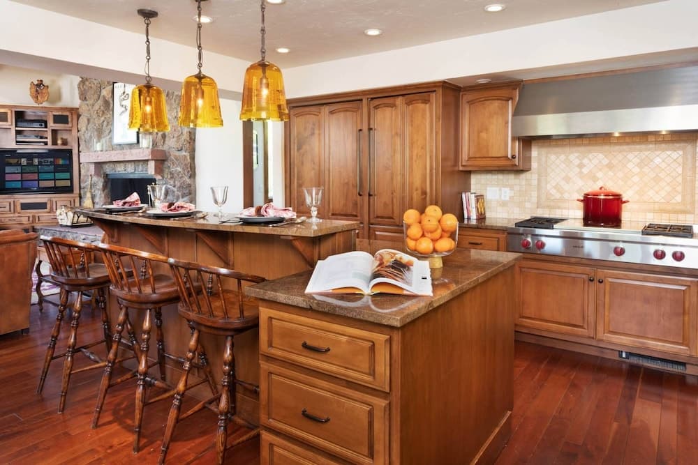 Top of Lemond Home - Image 5