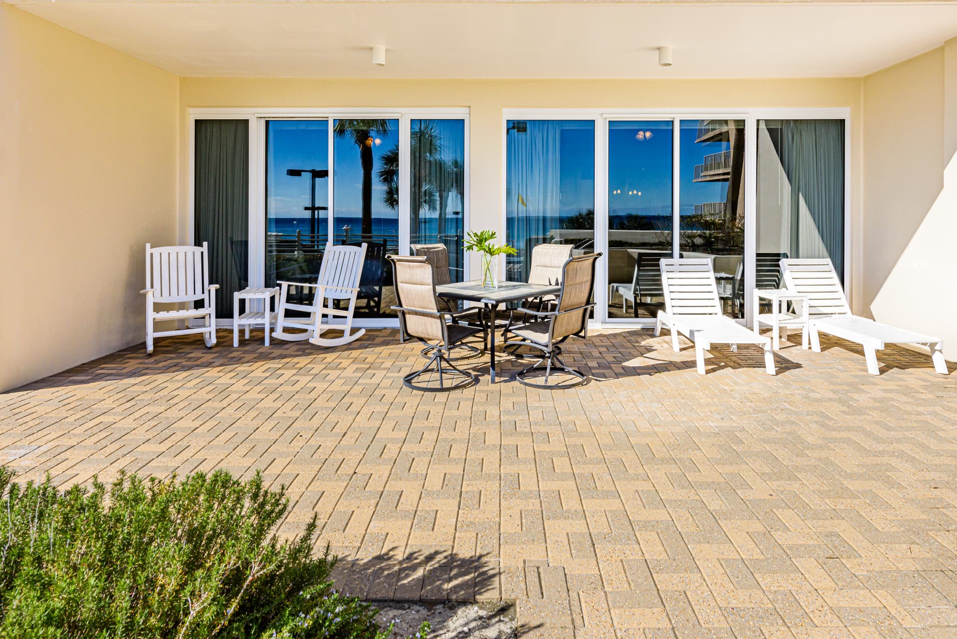 Gulf Breeze Residence - Image 4