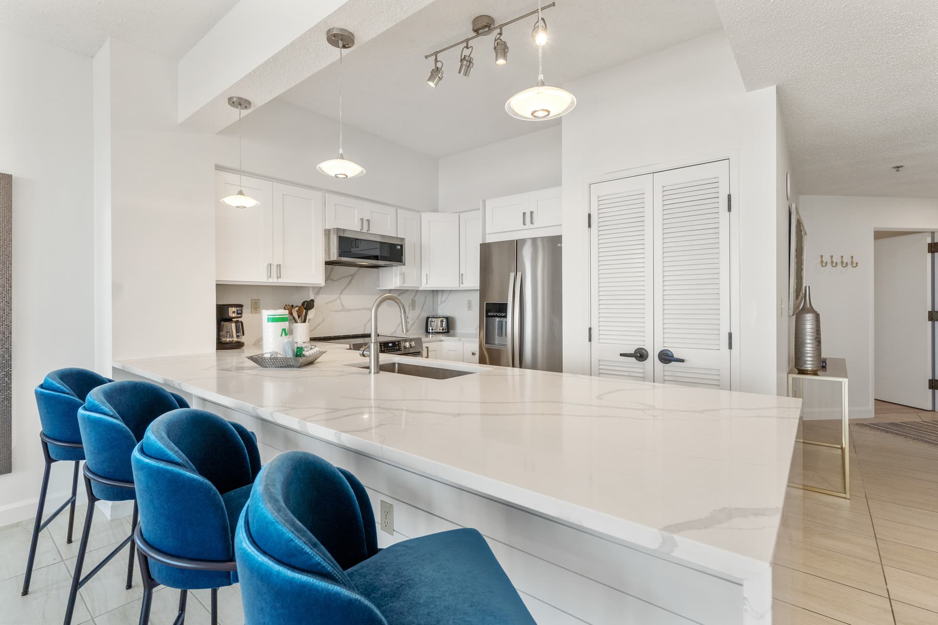 TOPS'L Tides #611 - Image 2