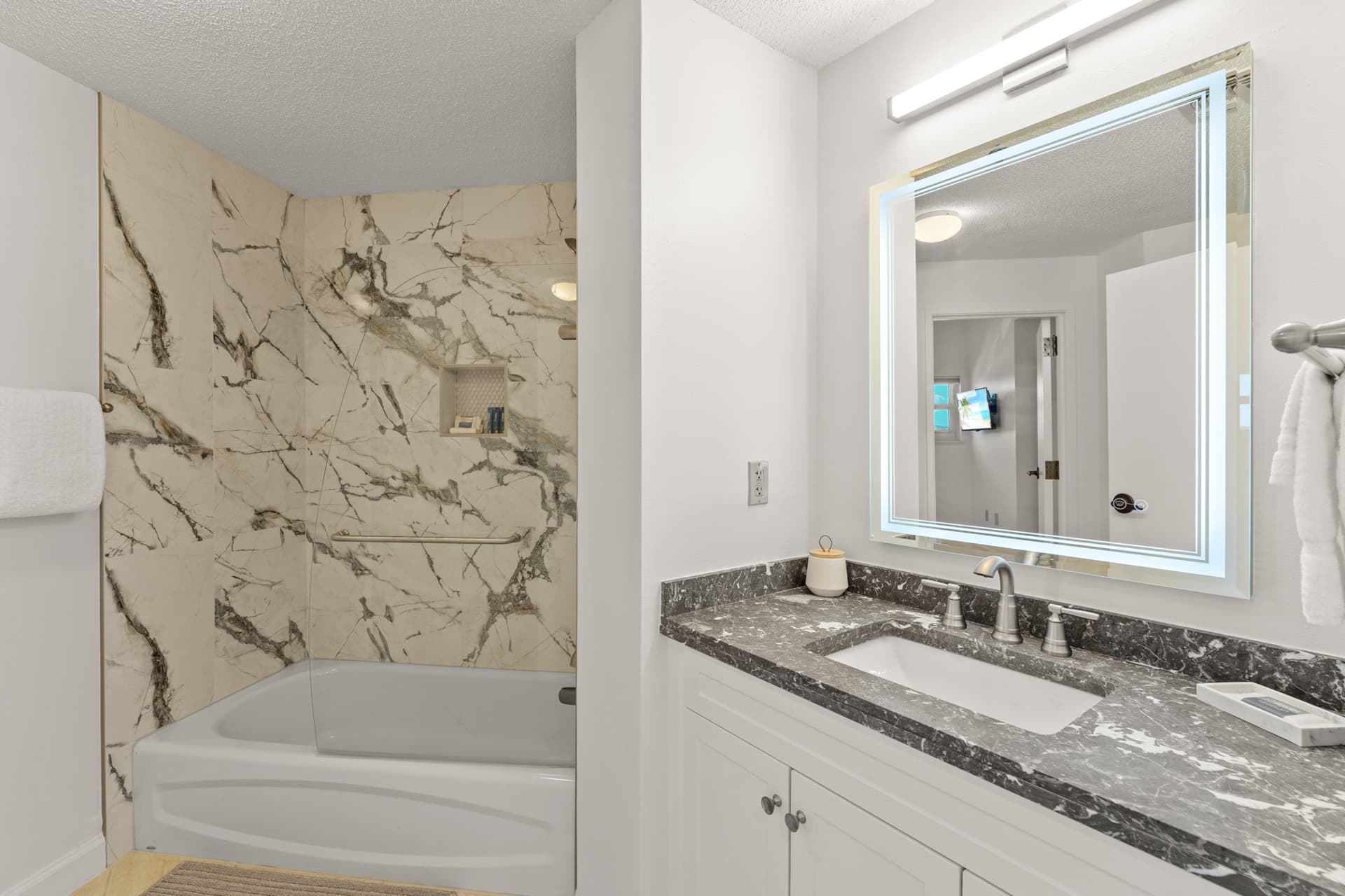 TOPS'L Tides #611 - Image 15