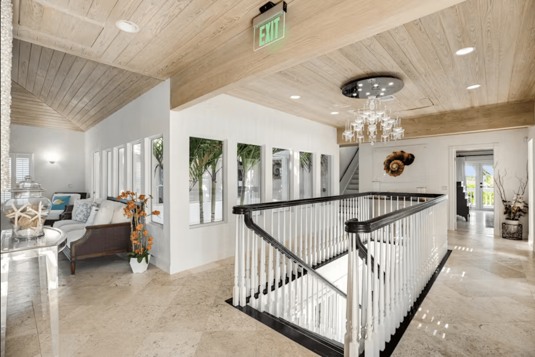 Villa of the Setting Sun - Image 12