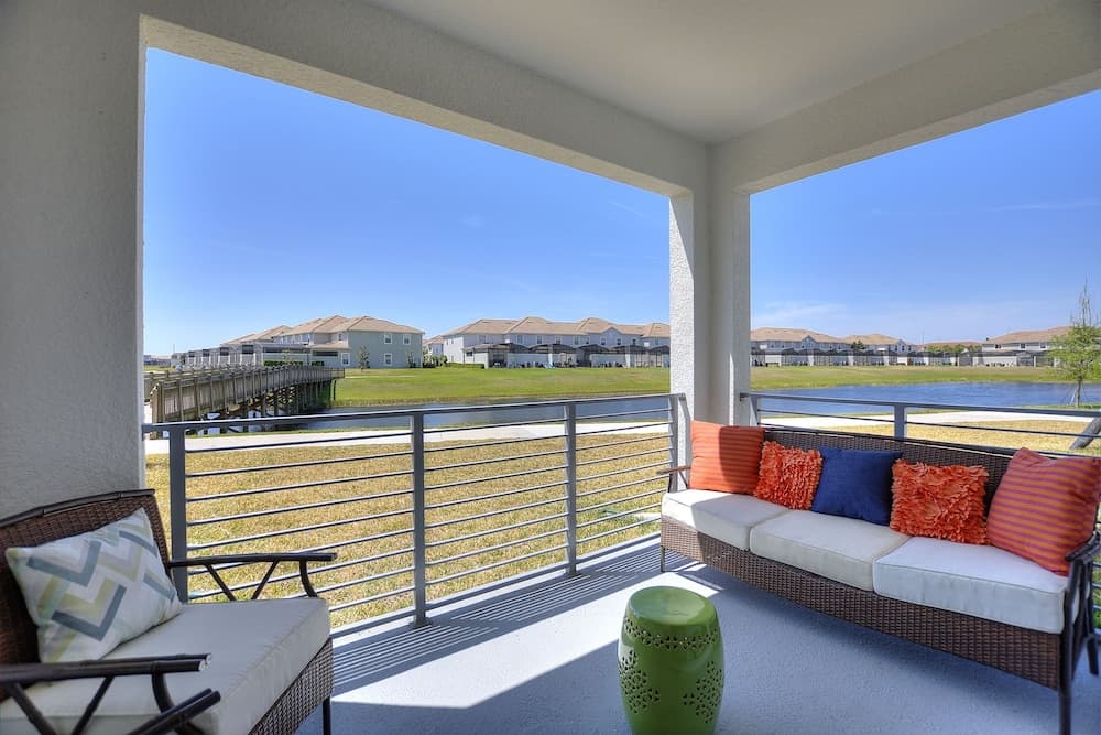 Shine Villa #828 - Image 1