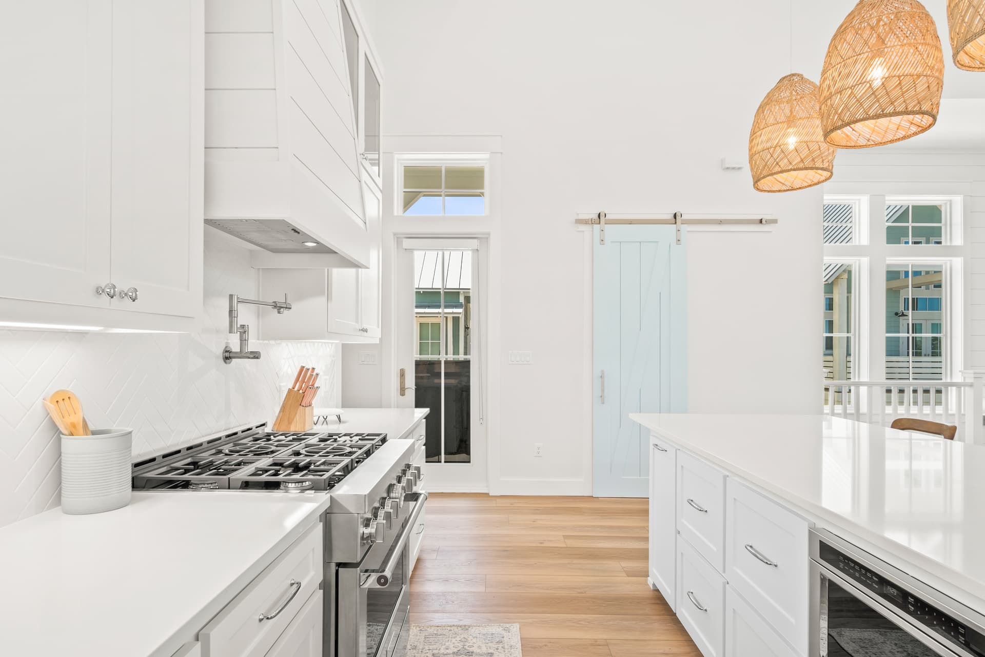 Tropic Like Its Hot - Image 9