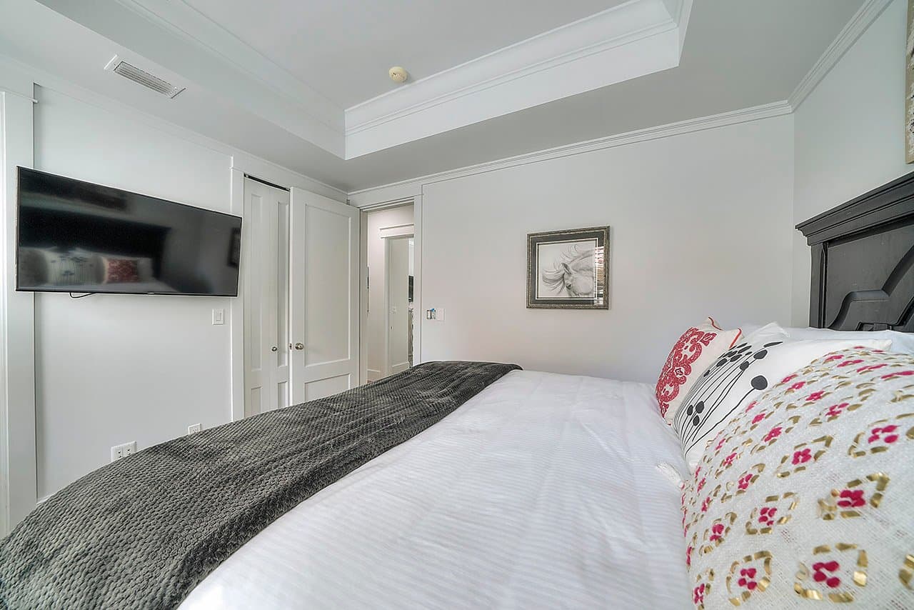 Tropic Like It's Hot - Image 31