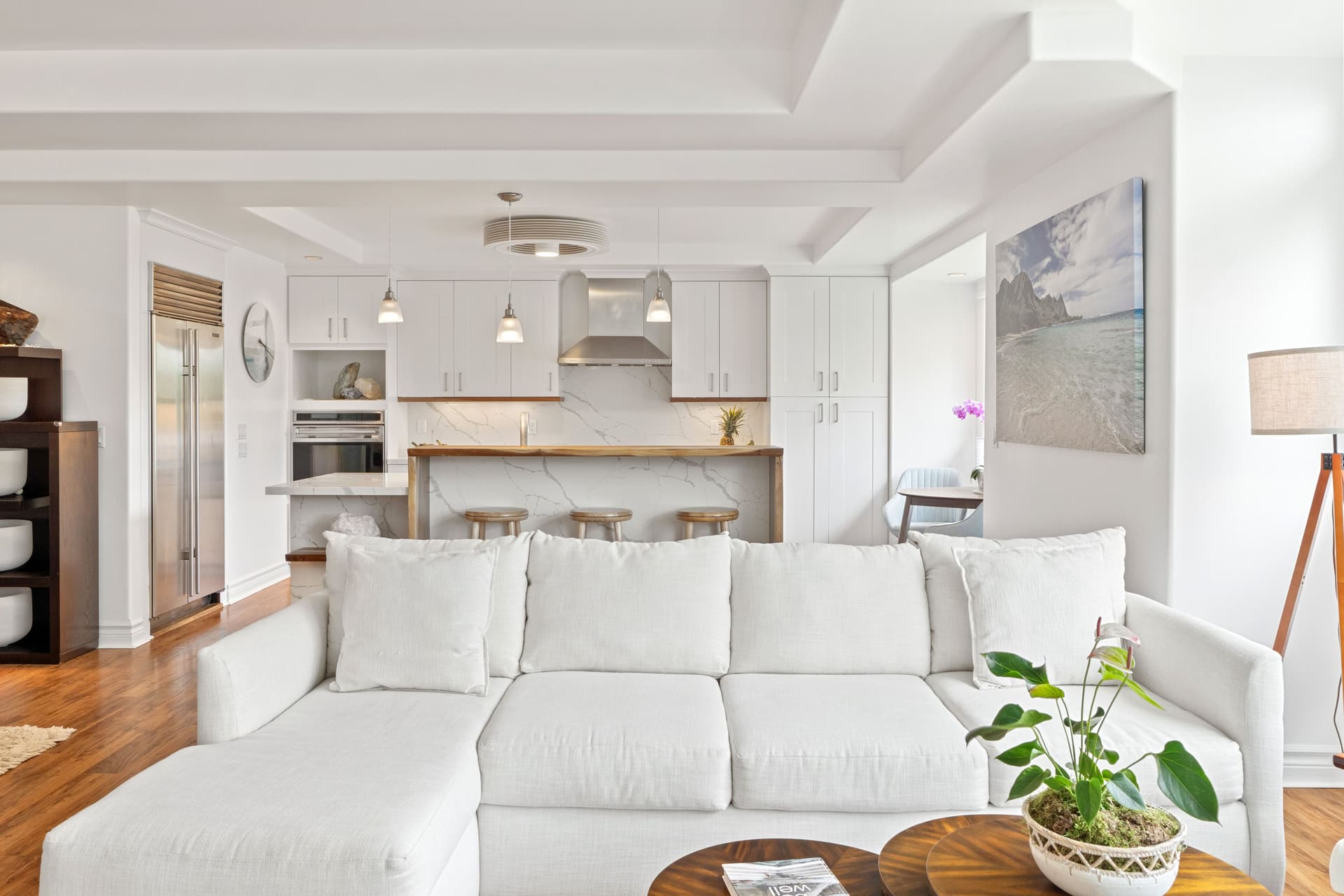 Tropical Elegance - Image 15