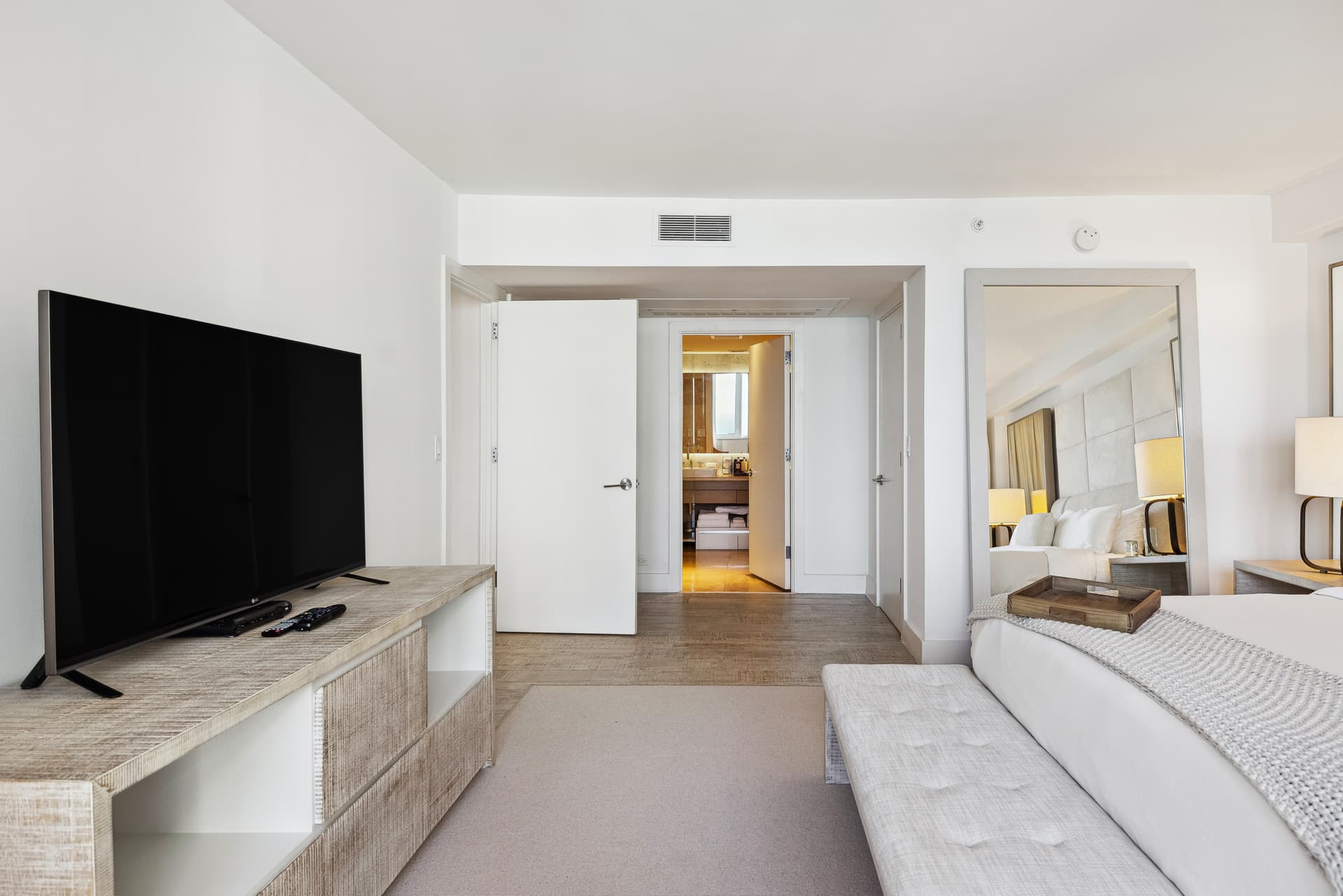 Tropical Oasis - Image 23