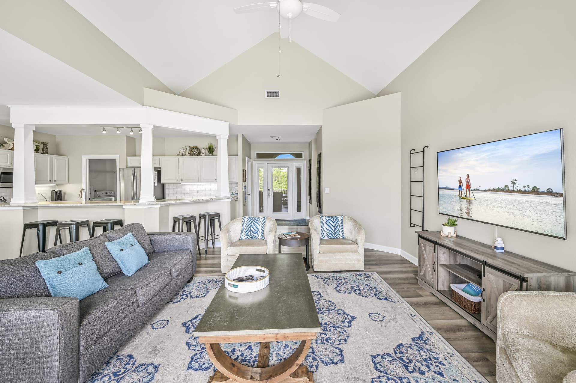 Turnberry Residence - Image 6