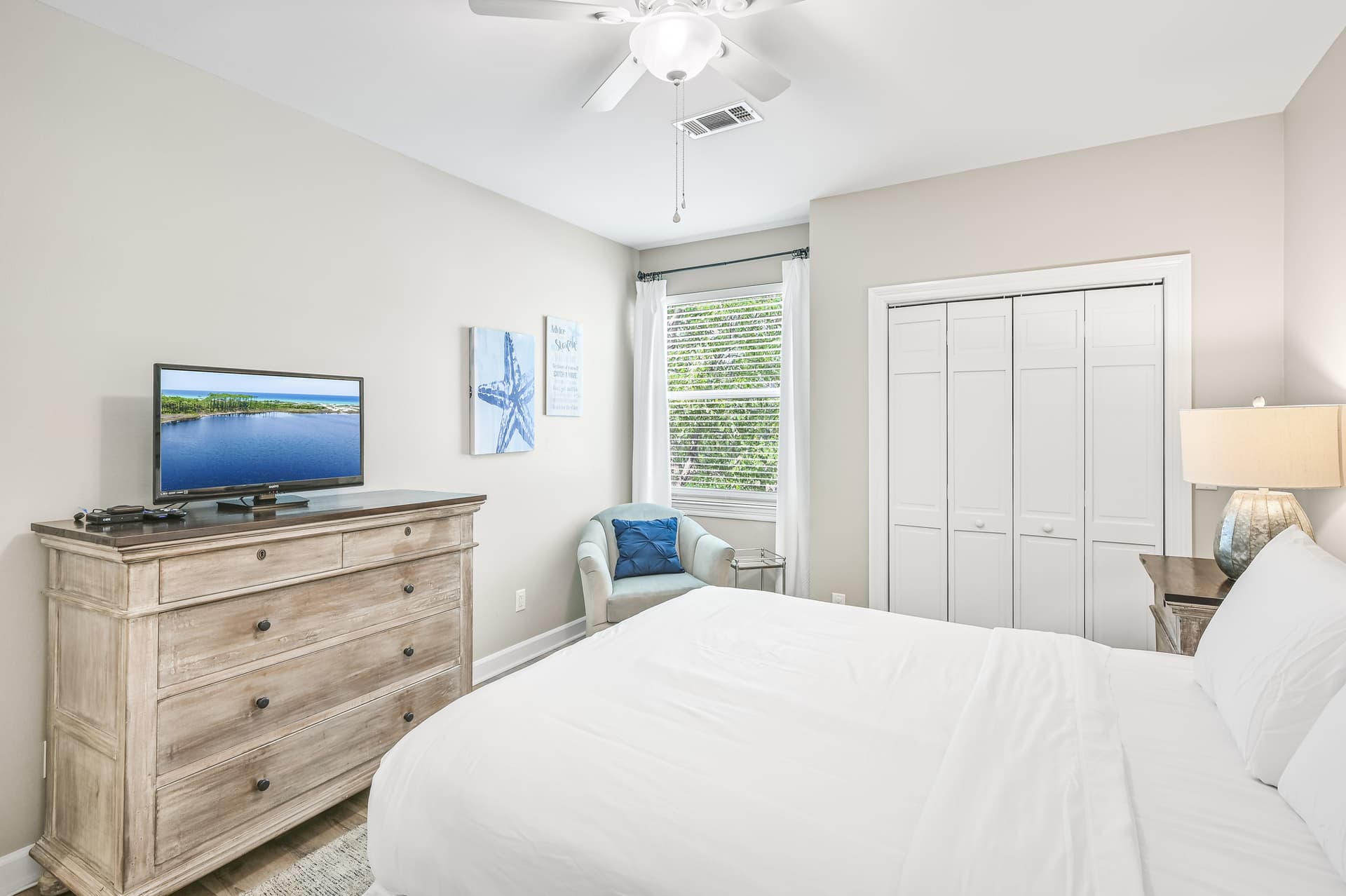 Turnberry Residence - Image 19