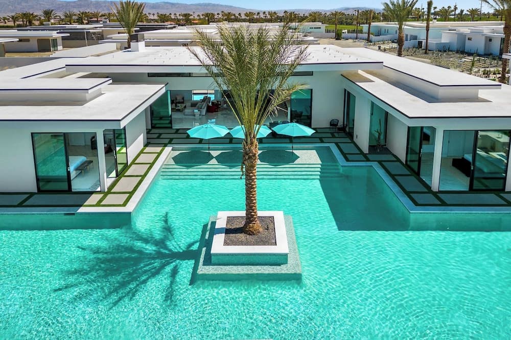 Bravo Villa #13 - Image 1