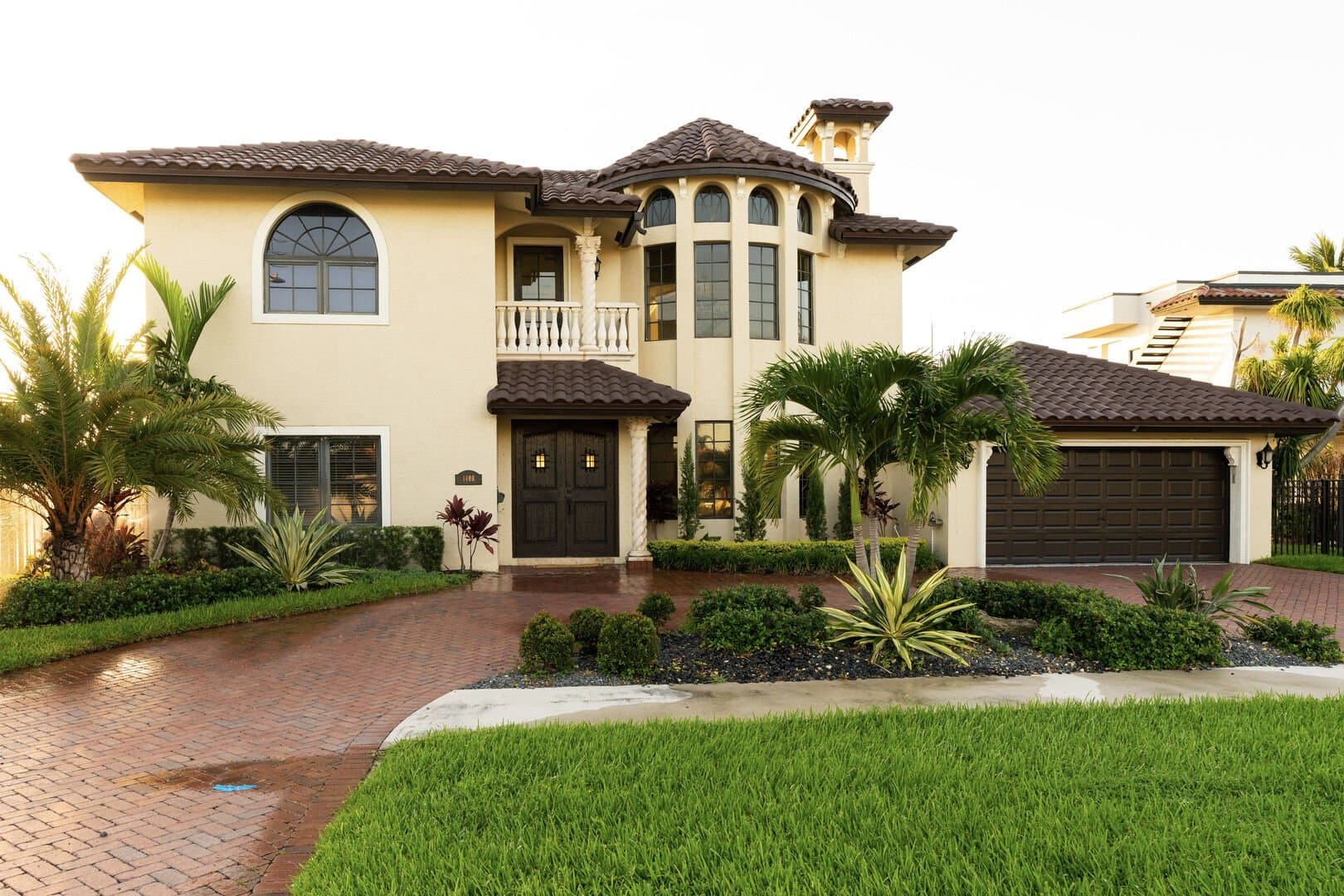 Isaac Villa - Image 48