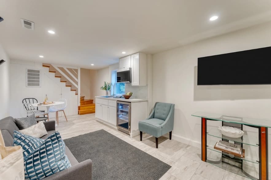 West Shore Lake House - Image 31