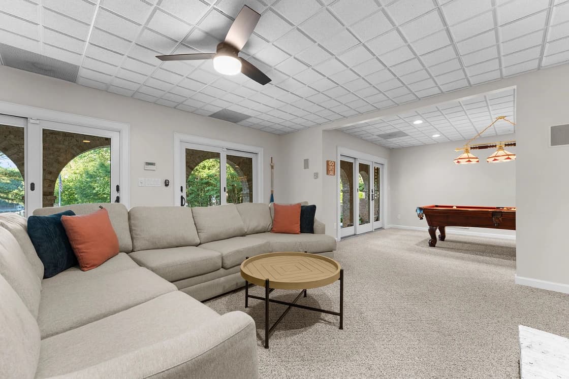 Shoreway Cove - Image 35