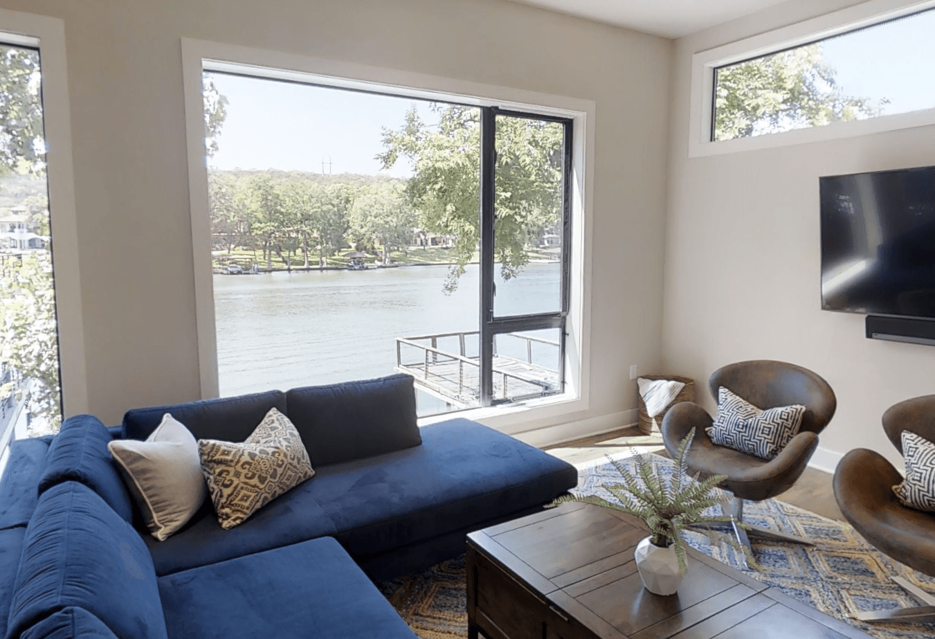 Lake Austin Retreat - Image 5