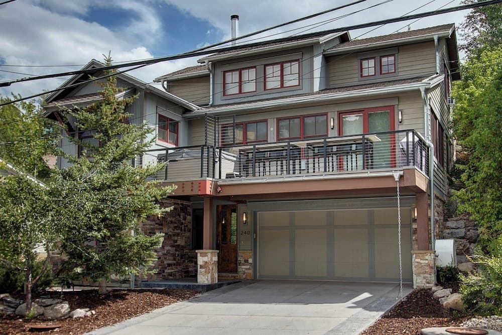 Main Street Escape - Image 25