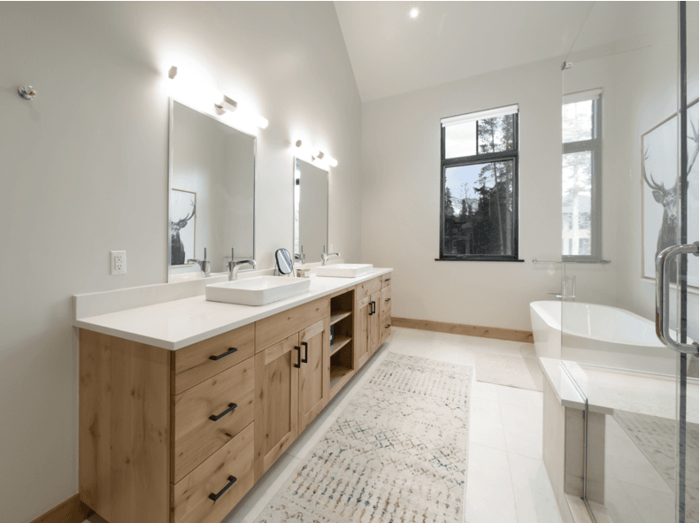 Whale's Tail Watch - Image 16