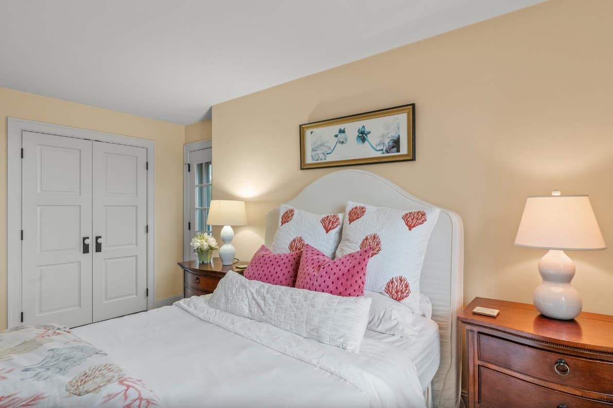 Goettelman's Lake House - Image 49