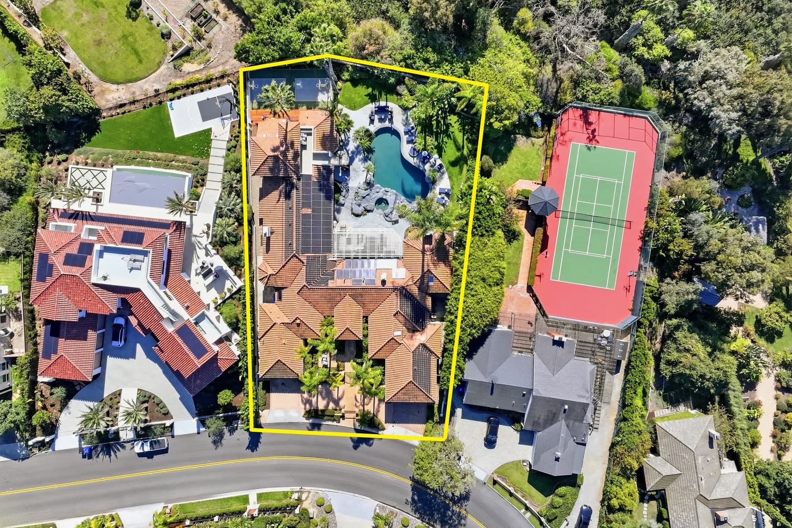 La Jolla Lifestyle - Image 2