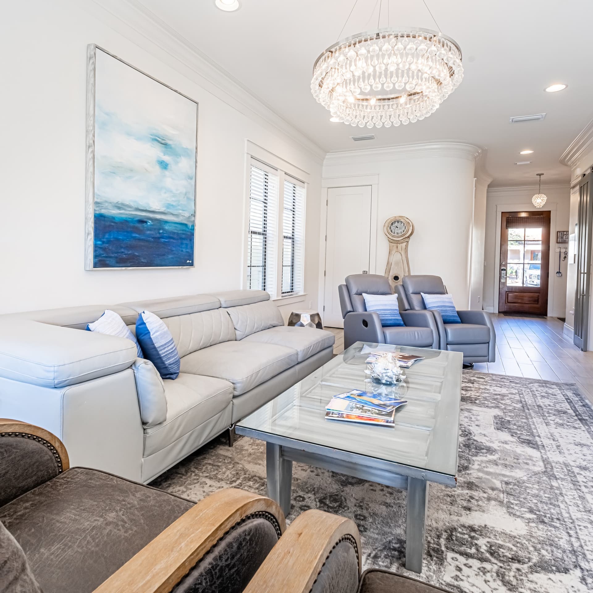 Lago Boardwalk House - Image 1